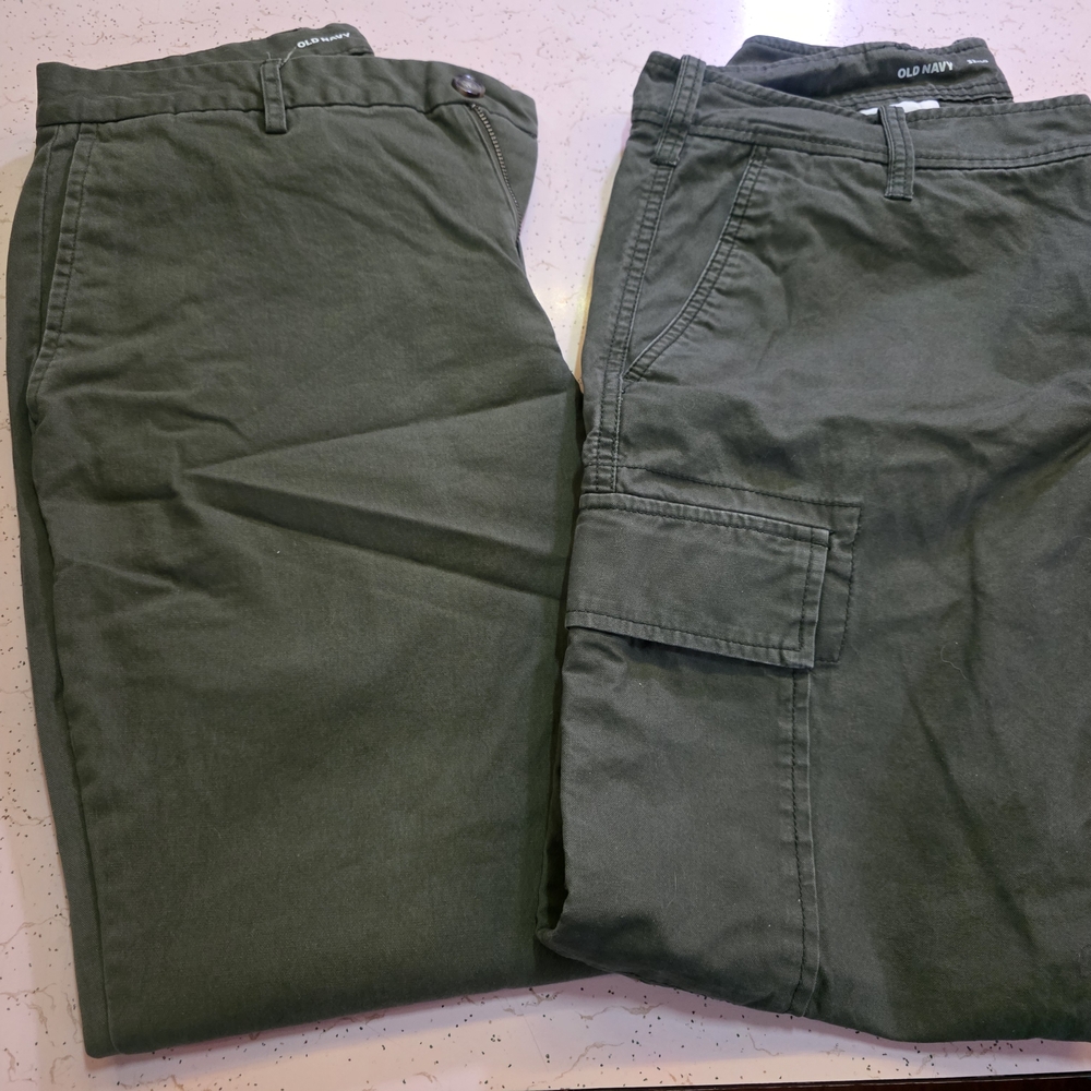 Old Navy Men's Green Cargo Pants